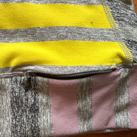 Lululemon top - Picture 5 of 6